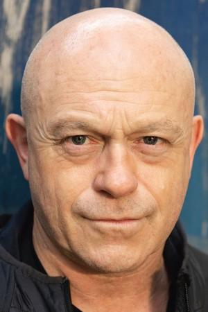 Picture of Ross Kemp