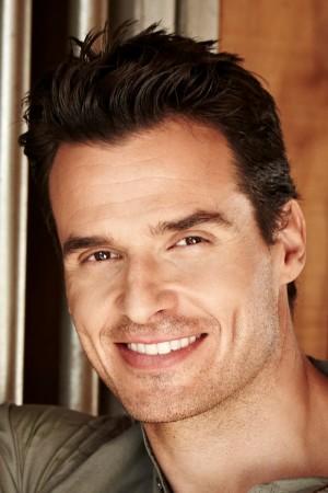 Picture of Antonio Sabàto Jr.