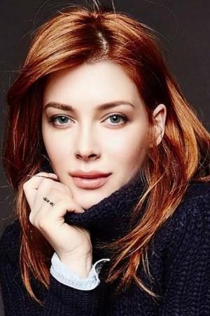 Picture of Elena Satine