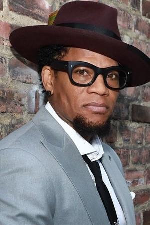 Picture of D.L. Hughley