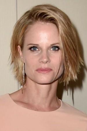 Picture of Joelle Carter