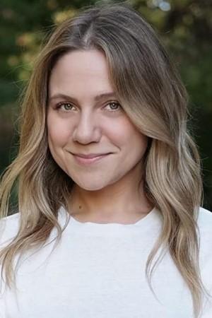 Picture of Lauren Collins
