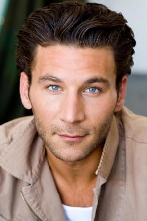 Picture of Zach McGowan