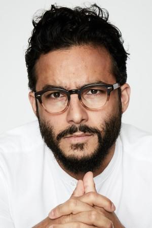 Picture of Ennis Esmer