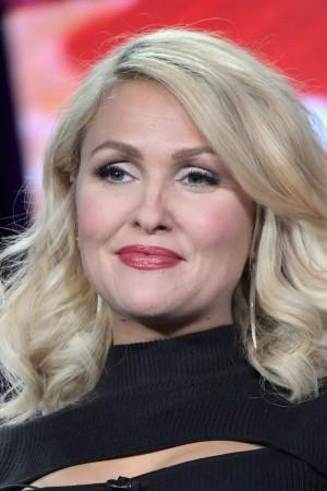 Picture of Jenn Lyon