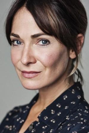 Picture of Nia Roberts