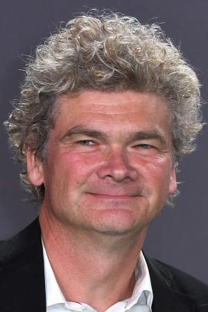 Picture of Simon Farnaby