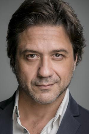 Picture of Enrique Arce