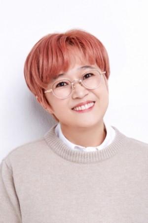 Picture of Song Eun-yi