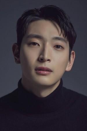 Picture of Jeong Jin-woon