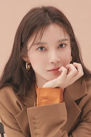 Picture of Cha Ye-ryun