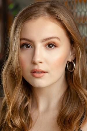 Picture of Bebe Wood