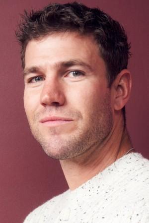 Picture of Austin Stowell
