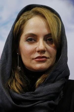 Picture of Mahnaz Afshar