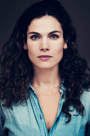 Picture of Anna Drijver