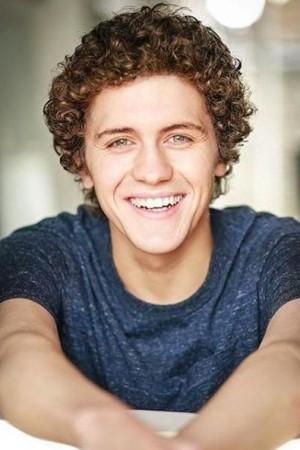 Picture of Dylan Llewellyn