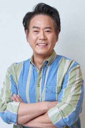 Picture of Lee Byung-Joon