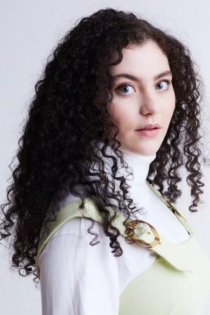 Picture of Lilla Crawford