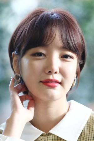 Picture of Moon Ji-in