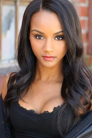 Picture of Raven Bowens