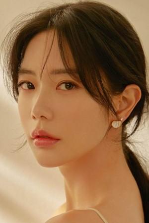 Picture of Clara Lee