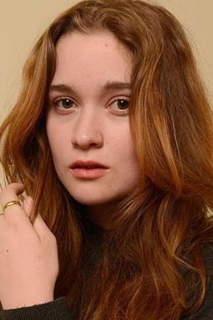 Picture of Alice Englert