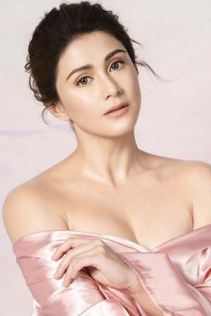 Picture of Carla Abellana