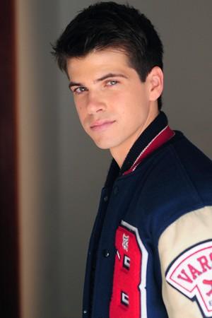Picture of Brett Pierce