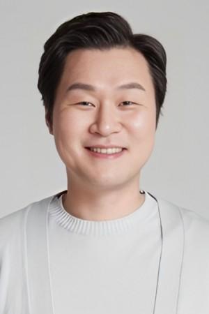 Picture of Yoon Kyung-ho