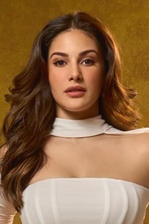 Picture of Amyra Dastur