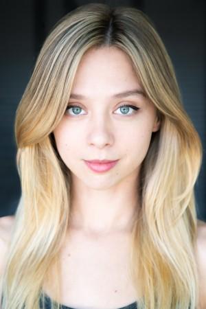 Picture of Anna Lore