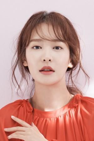 Picture of Jung Yoo-jin