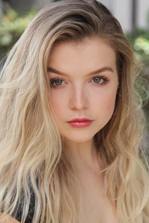 Picture of Anna Grace Barlow