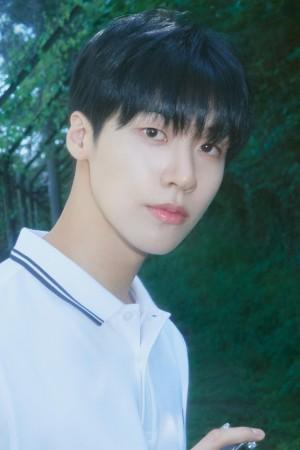 Picture of Lee Seung-hyub