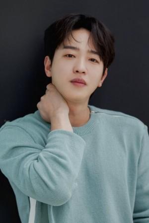 Picture of Lee Tae-sun