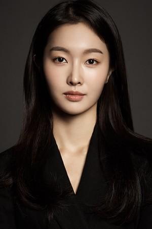 Picture of Hong Bi-ra