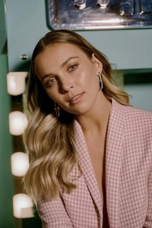 Picture of Marny Kennedy