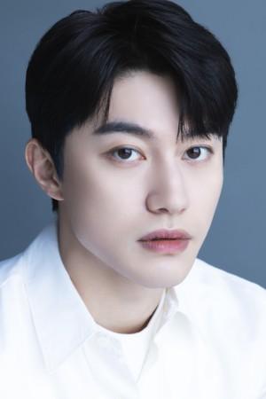 Picture of Kwak Dong-yeon