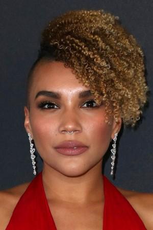 Picture of Emmy Raver-Lampman