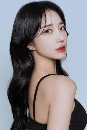 Picture of Kim Hyunah