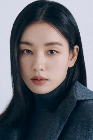 Picture of Ahn Eun-jin