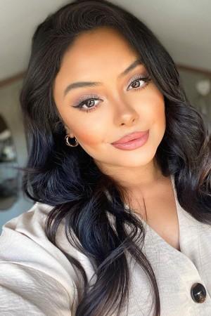 Picture of Afshan Azad