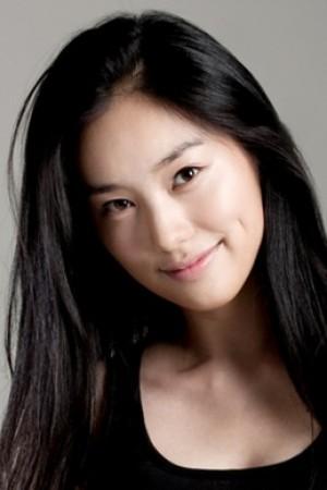 Picture of Hwang Sun-Hee
