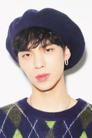 Picture of Lee Byounggon