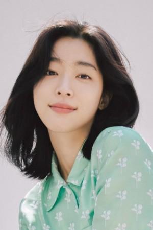 Picture of Choi Sung-eun