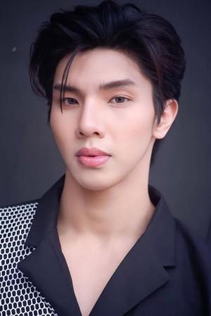 Picture of Lee Long Shi