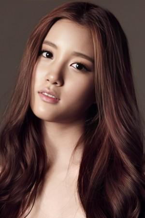 Picture of Shin Ji-soo