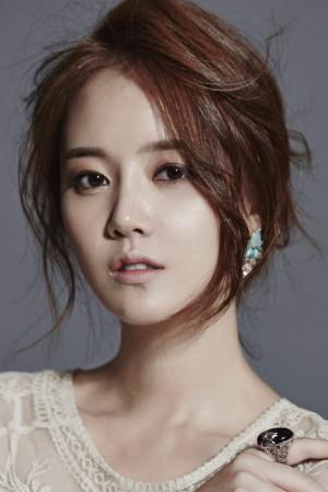 Picture of Shin Go-eun