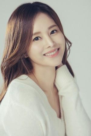 Picture of Lee Young-ah