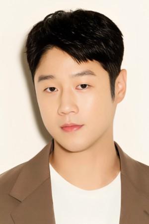 Picture of Jung Joon-won